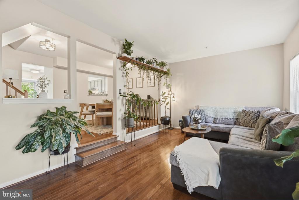 4634 COLONEL FENWICK PLACE Unit: 410