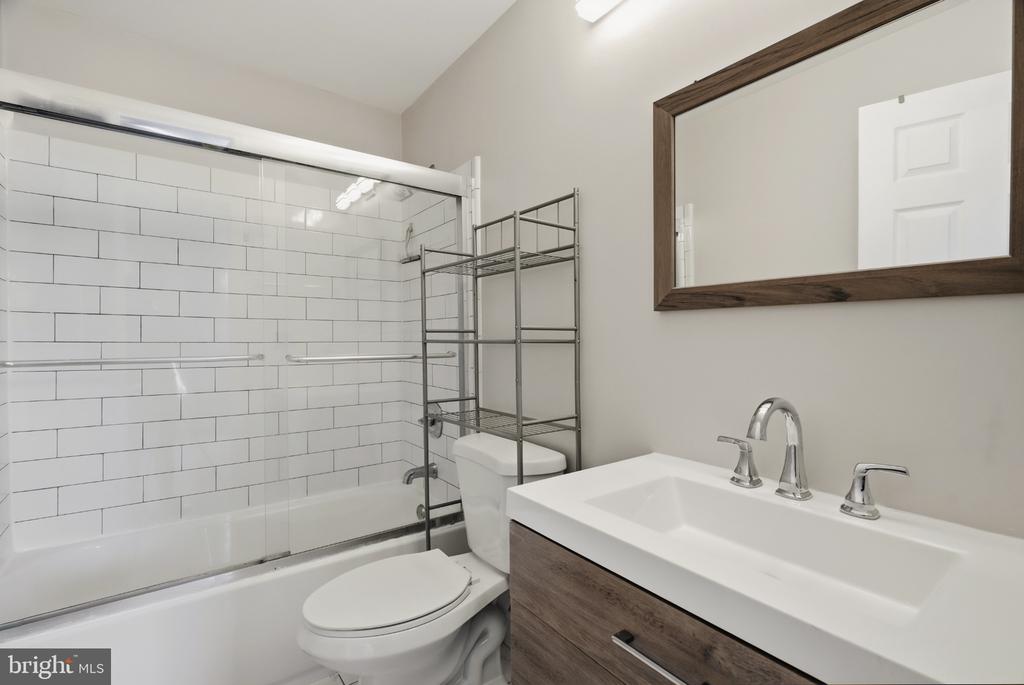 4634 COLONEL FENWICK PLACE Unit: 410