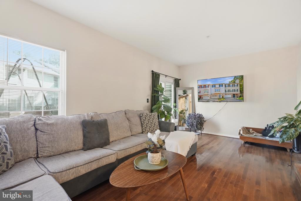 4634 COLONEL FENWICK PLACE Unit: 410