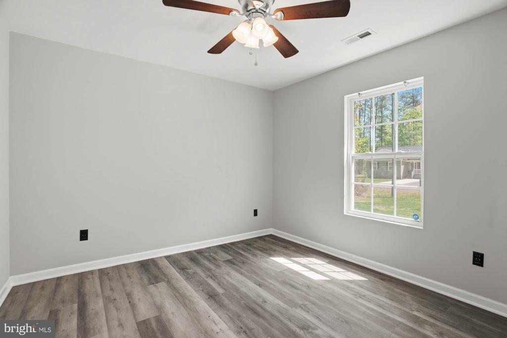 283 SHOREWOOD DRIVE