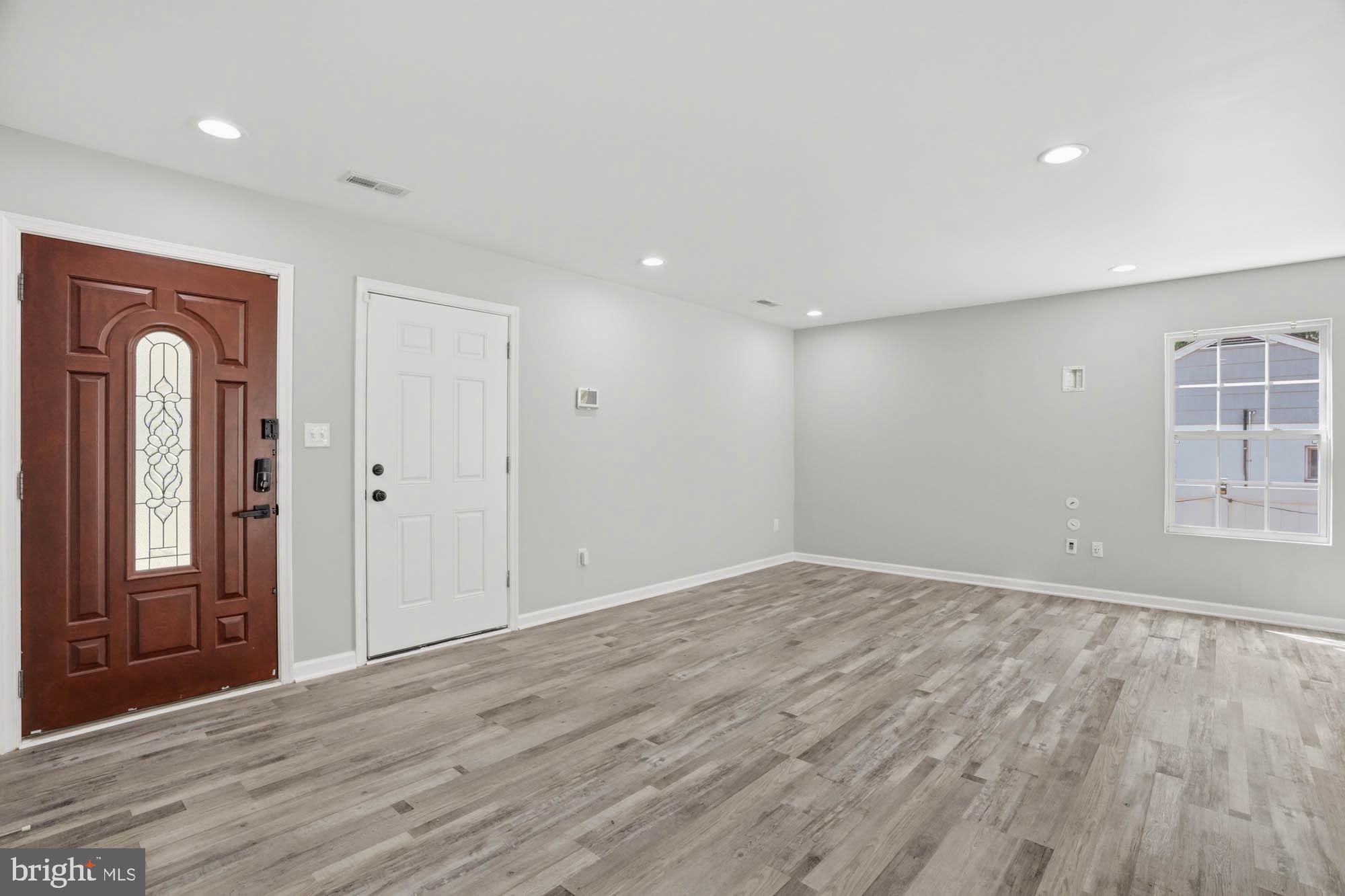 283 SHOREWOOD DRIVE