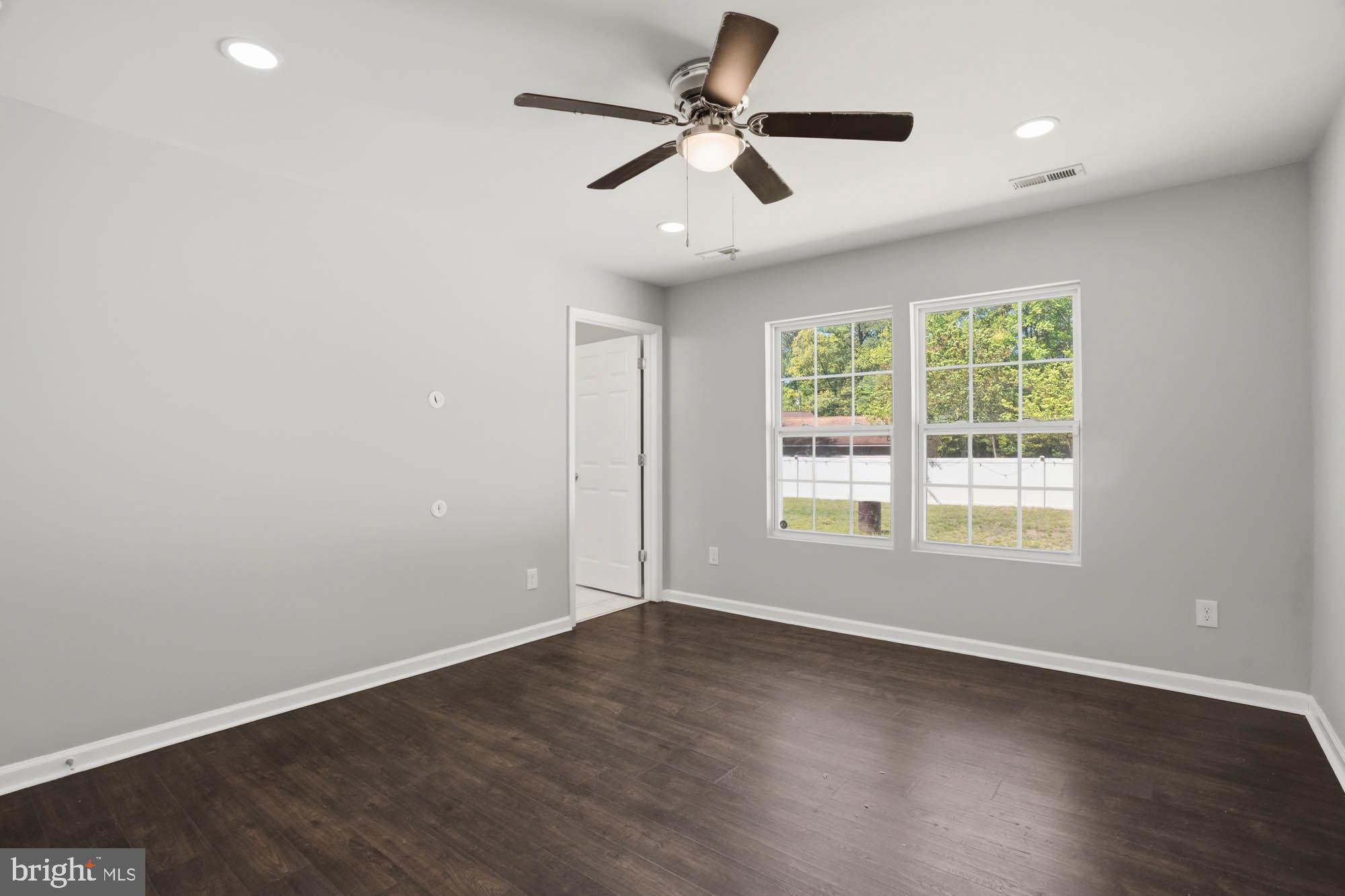 283 SHOREWOOD DRIVE