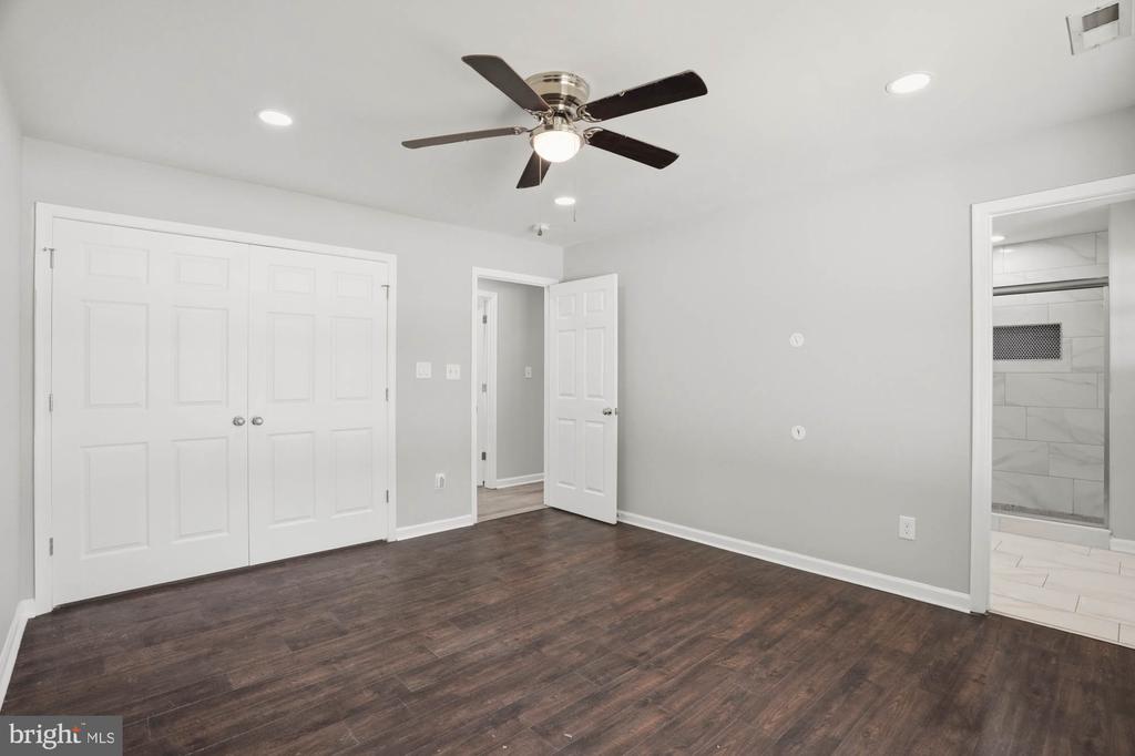 283 SHOREWOOD DRIVE