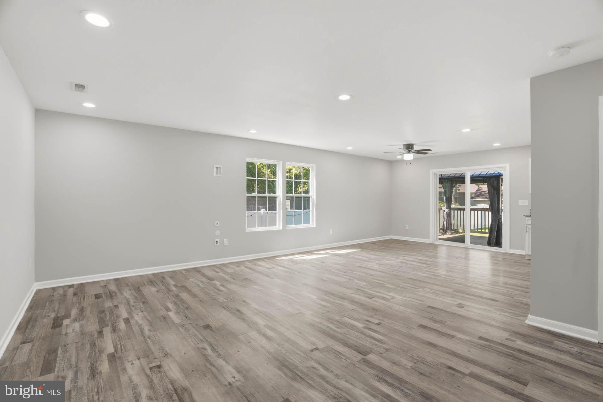 283 SHOREWOOD DRIVE