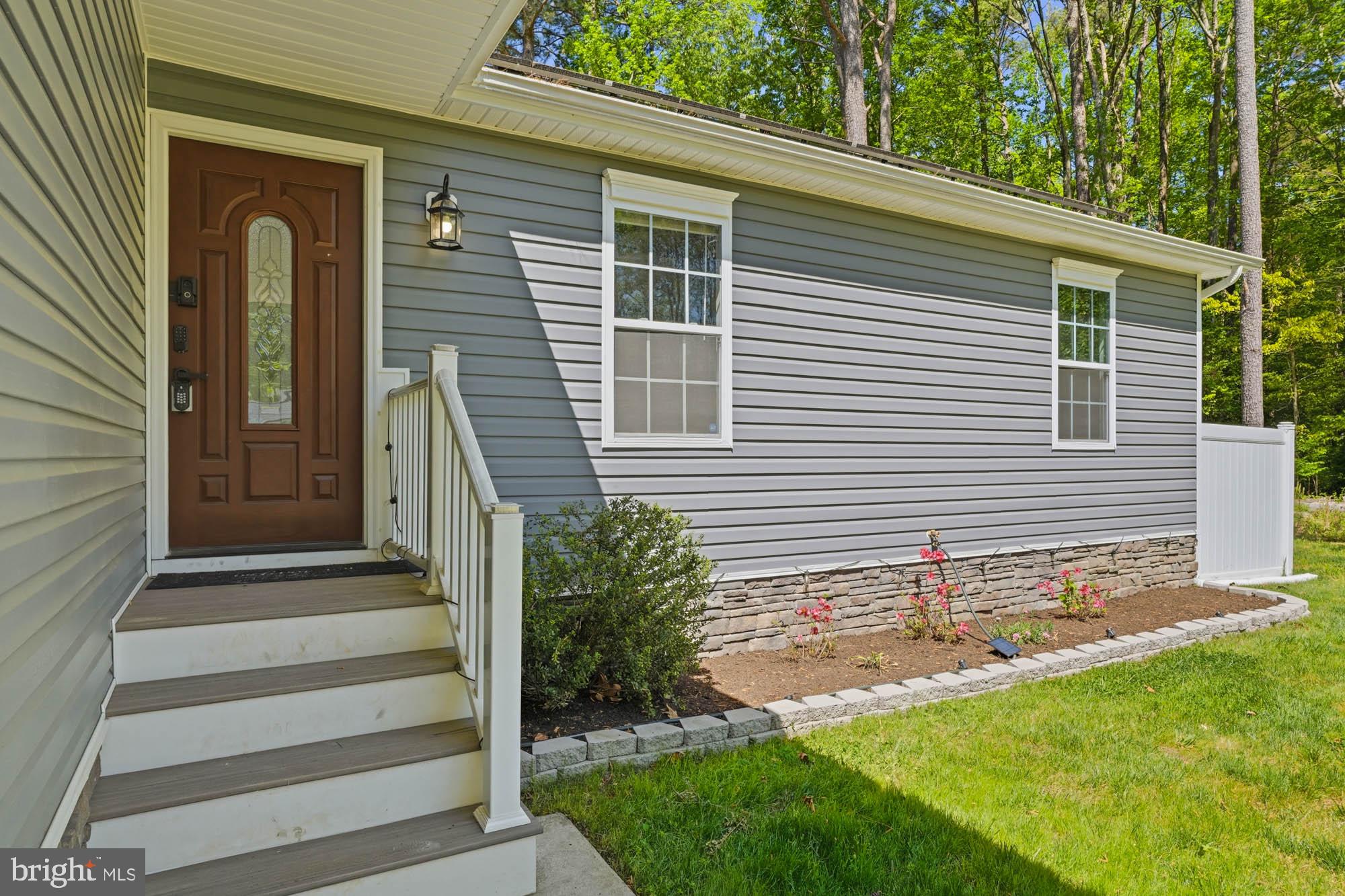 283 SHOREWOOD DRIVE