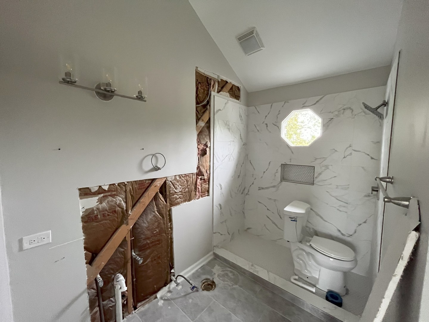 213 E North End Avenue