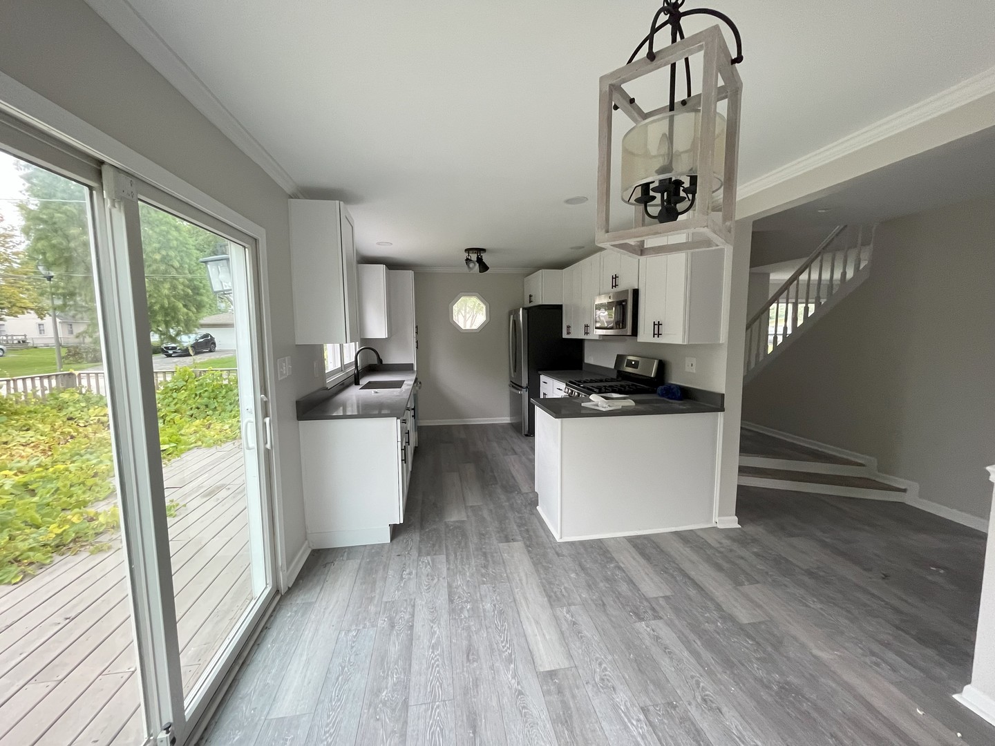 213 E North End Avenue