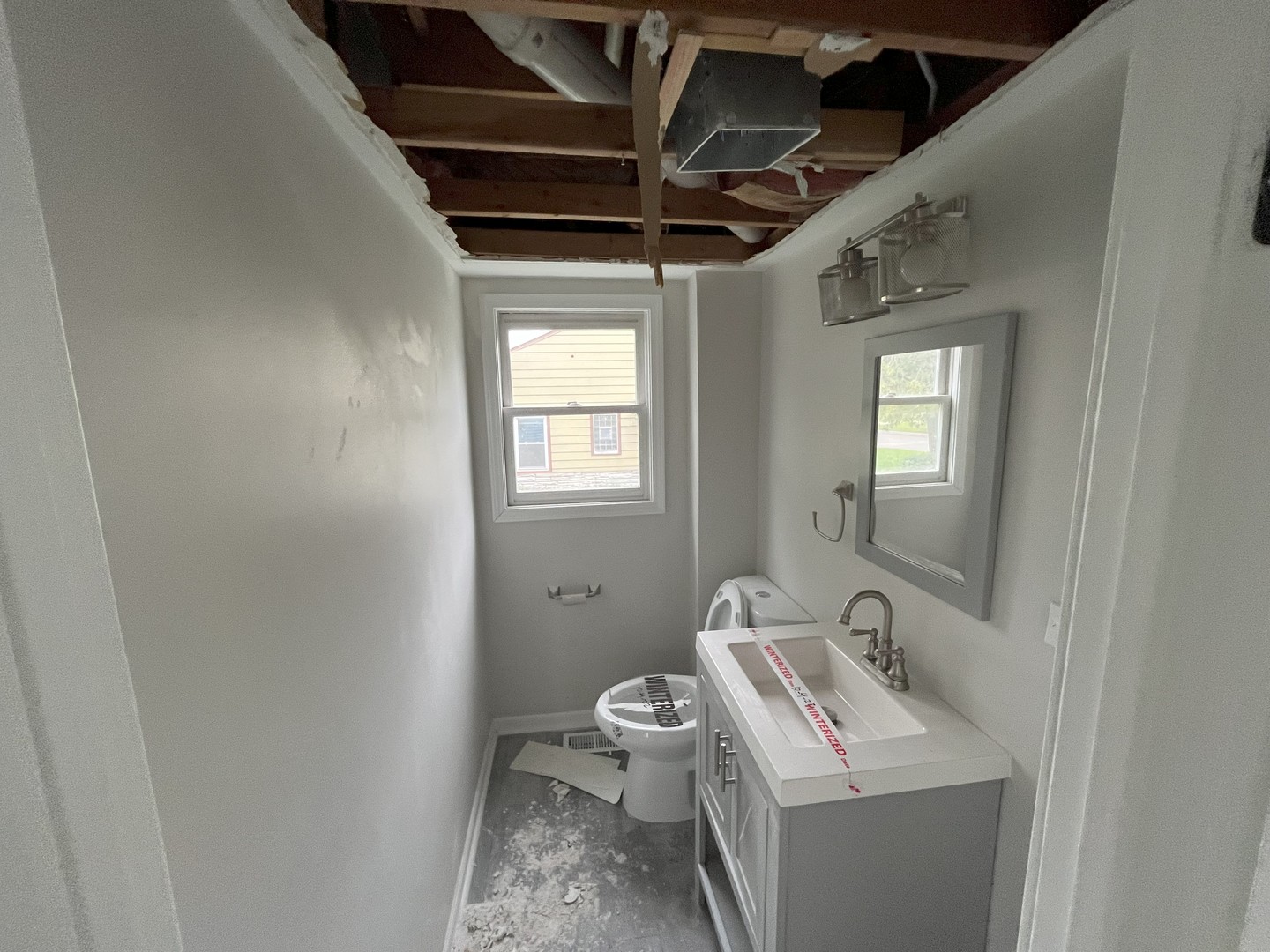 213 E North End Avenue