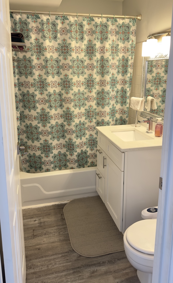 1002 Spruce Street Unit: 2B