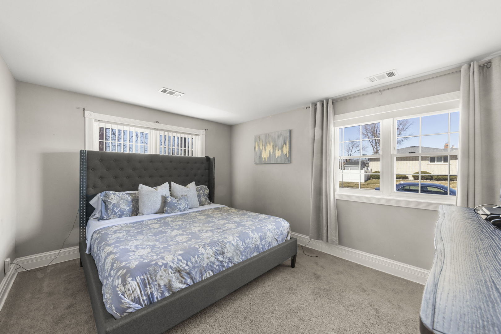 6135 W 94th Street Unit: A6