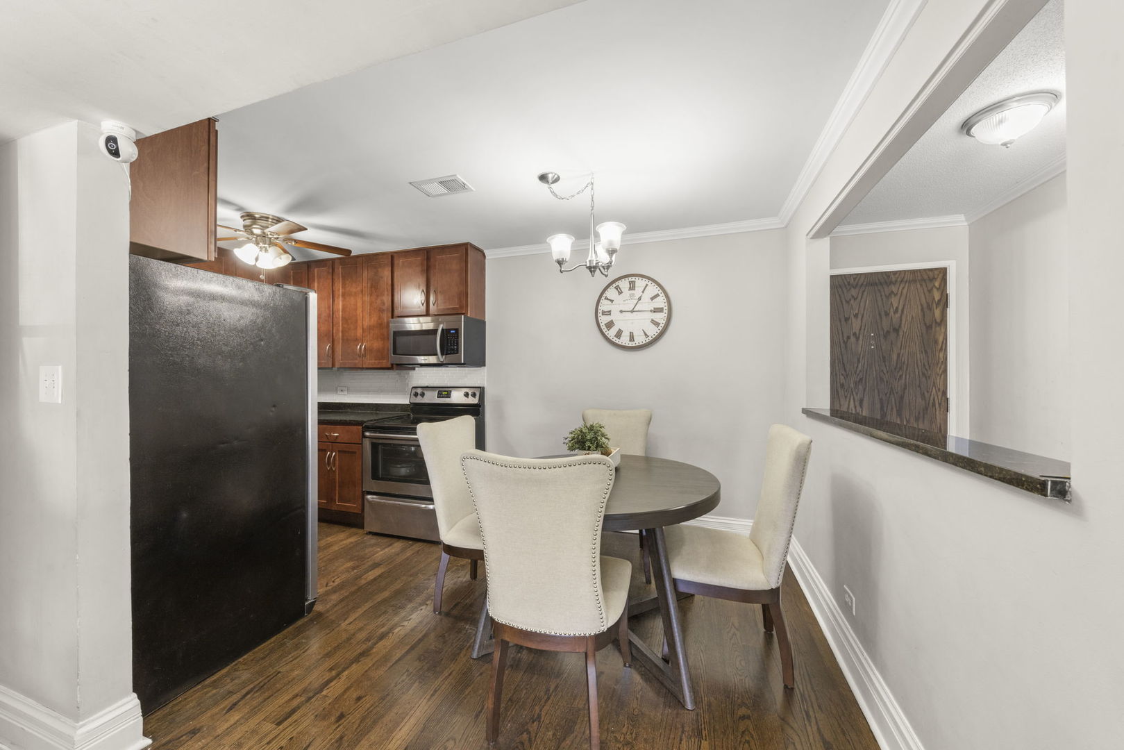 6135 W 94th Street Unit: A6