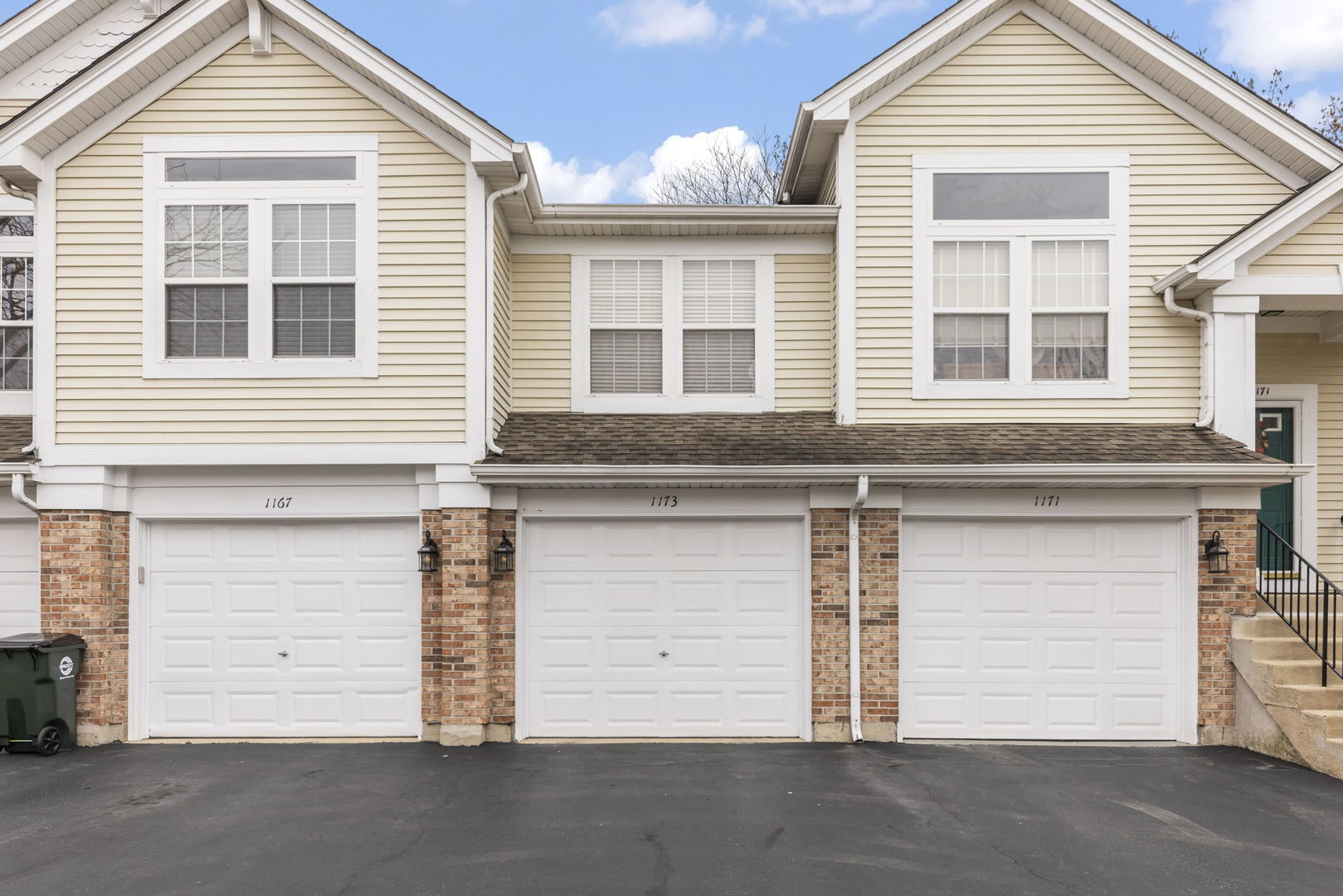 1173 Hawthorne Lane