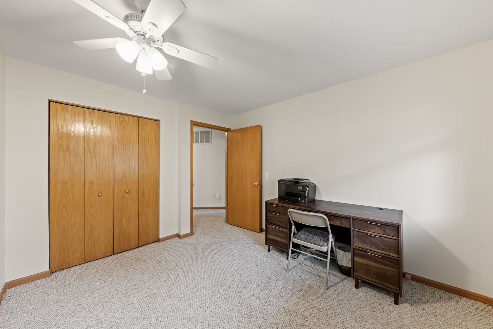 1173 Hawthorne Lane