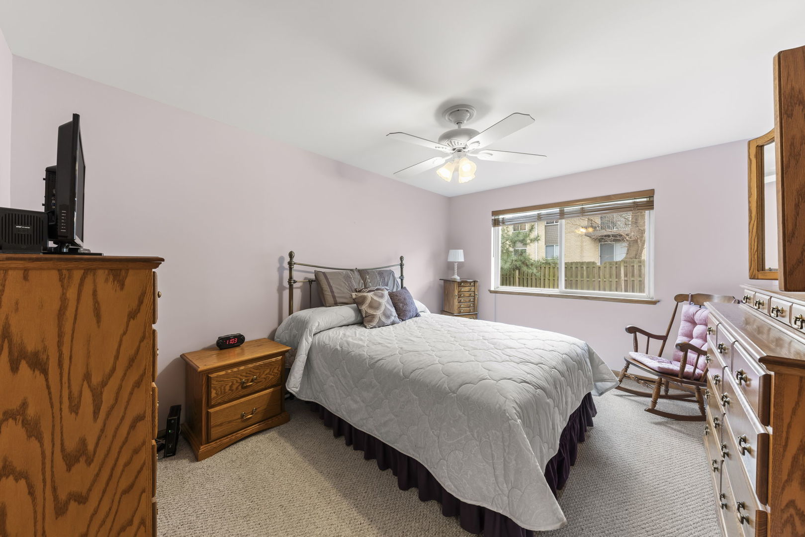 1173 Hawthorne Lane