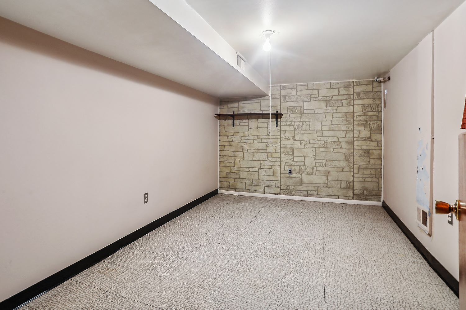 7355 W 58TH Place