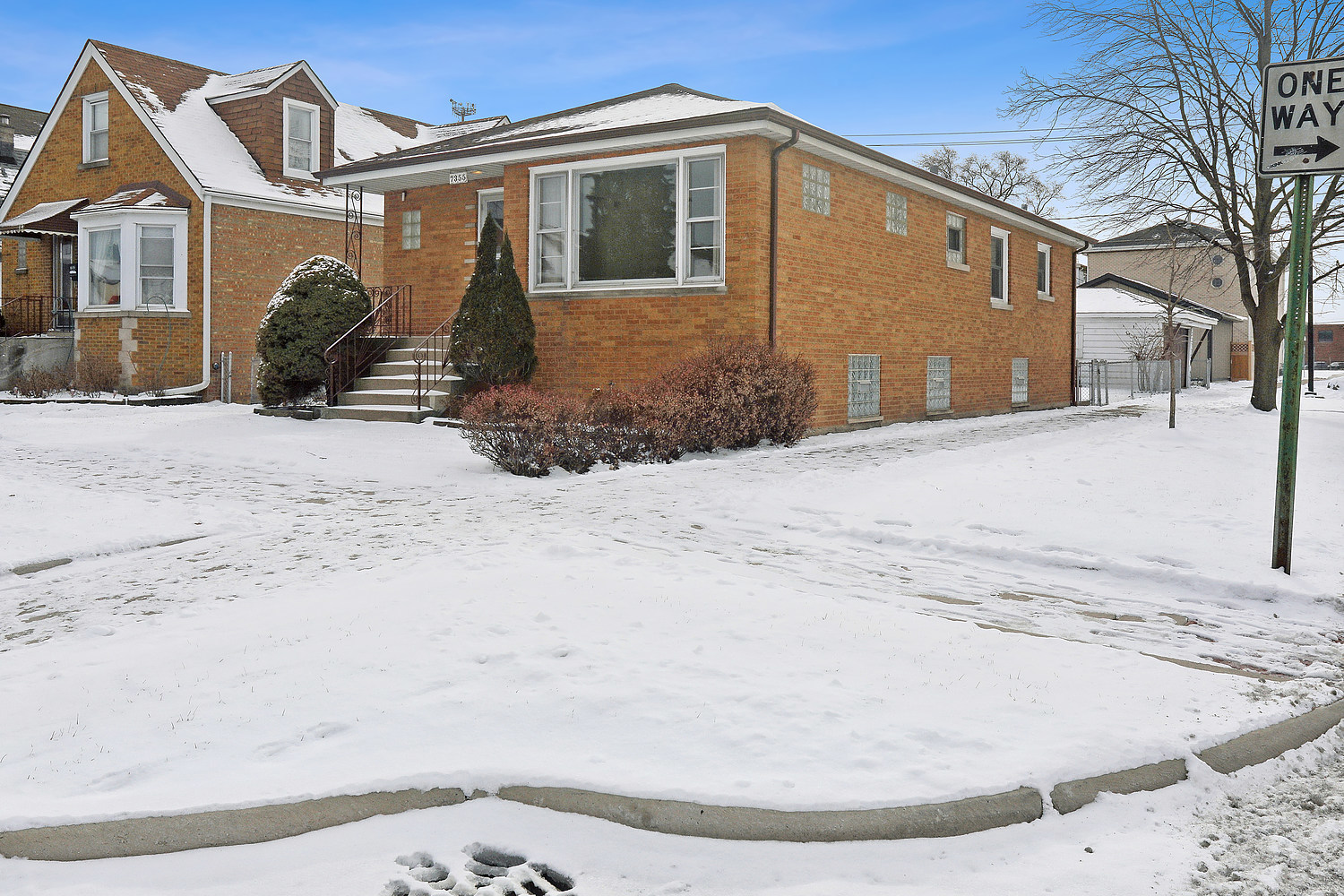 7355 W 58TH Place