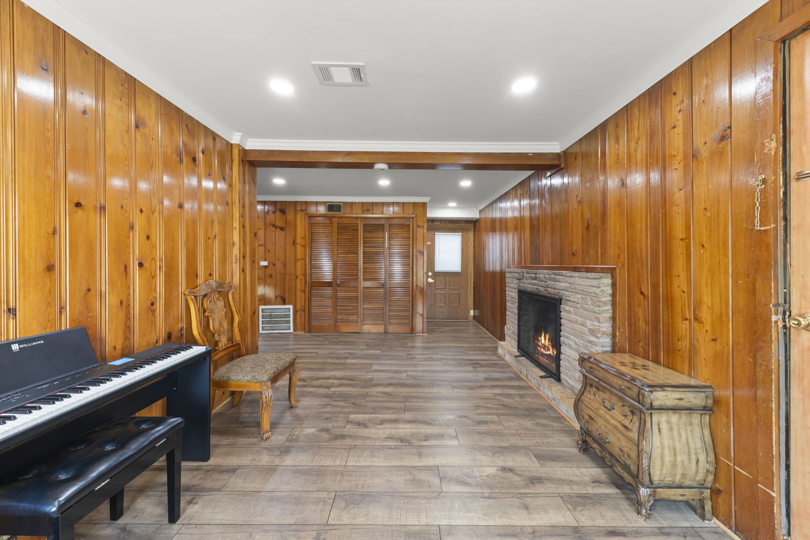 331 N Maple Avenue