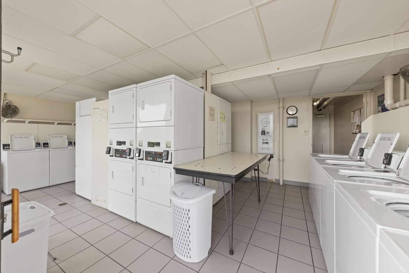 2005 S Finley Road Unit: 901