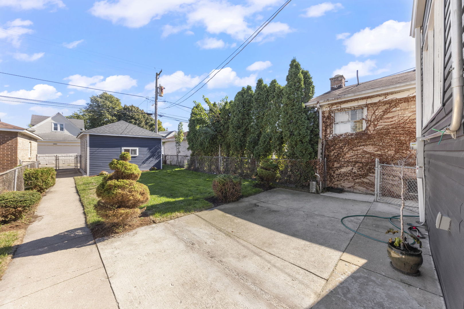 1335 Wesley Avenue