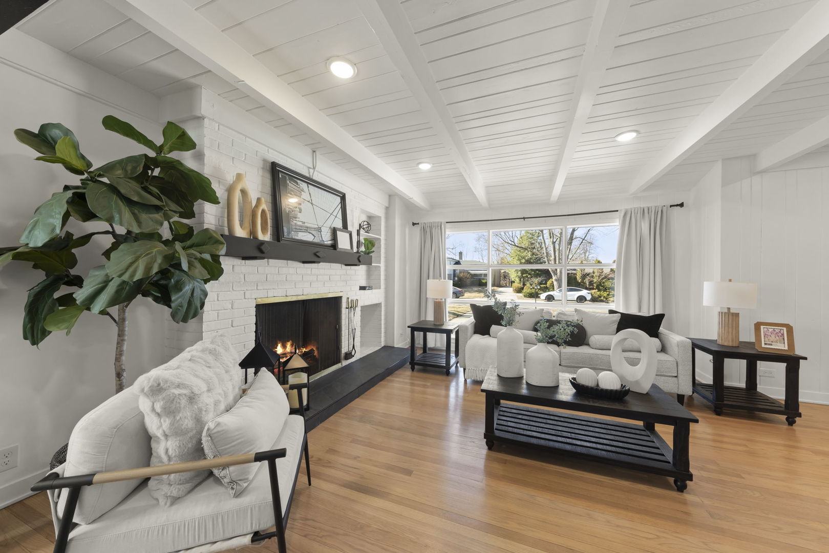 9525 Parkside Avenue