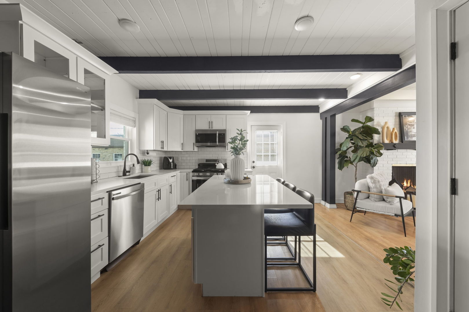 9525 Parkside Avenue