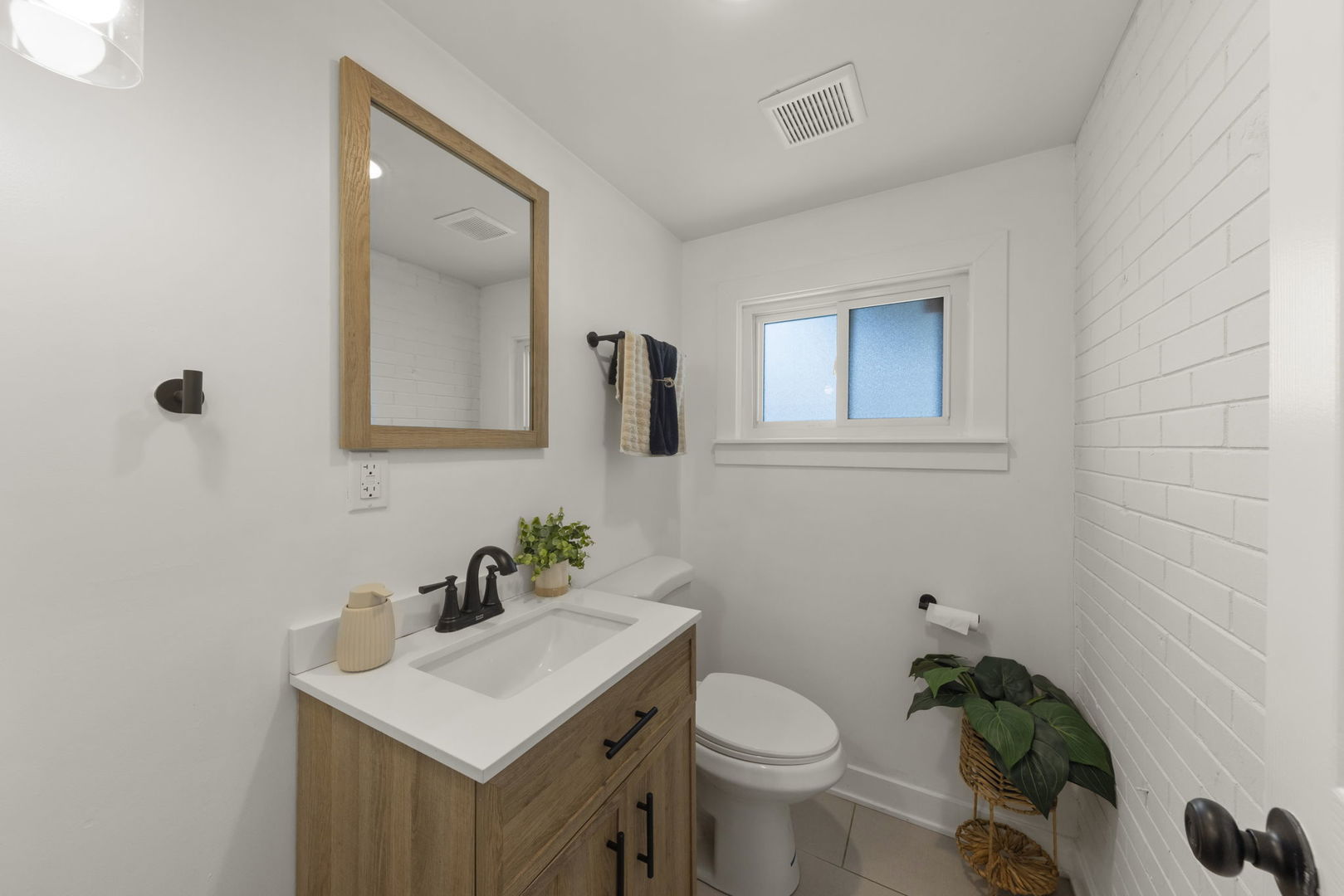 9525 Parkside Avenue