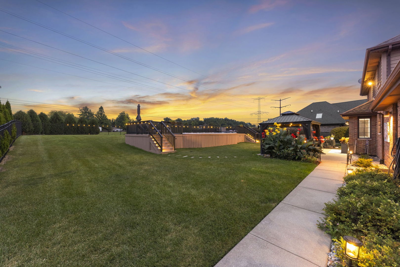 16105 Ridgewood Drive