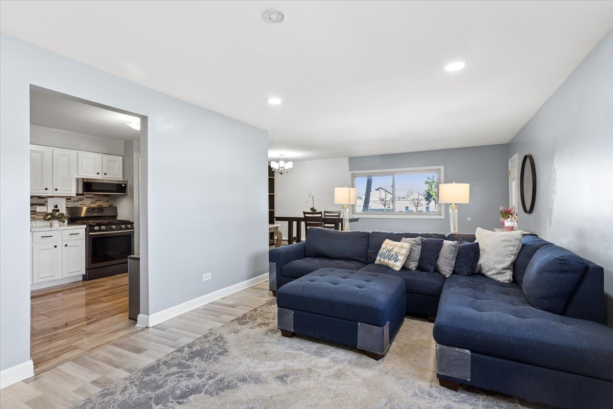 1320A Lore Lane Unit: 122