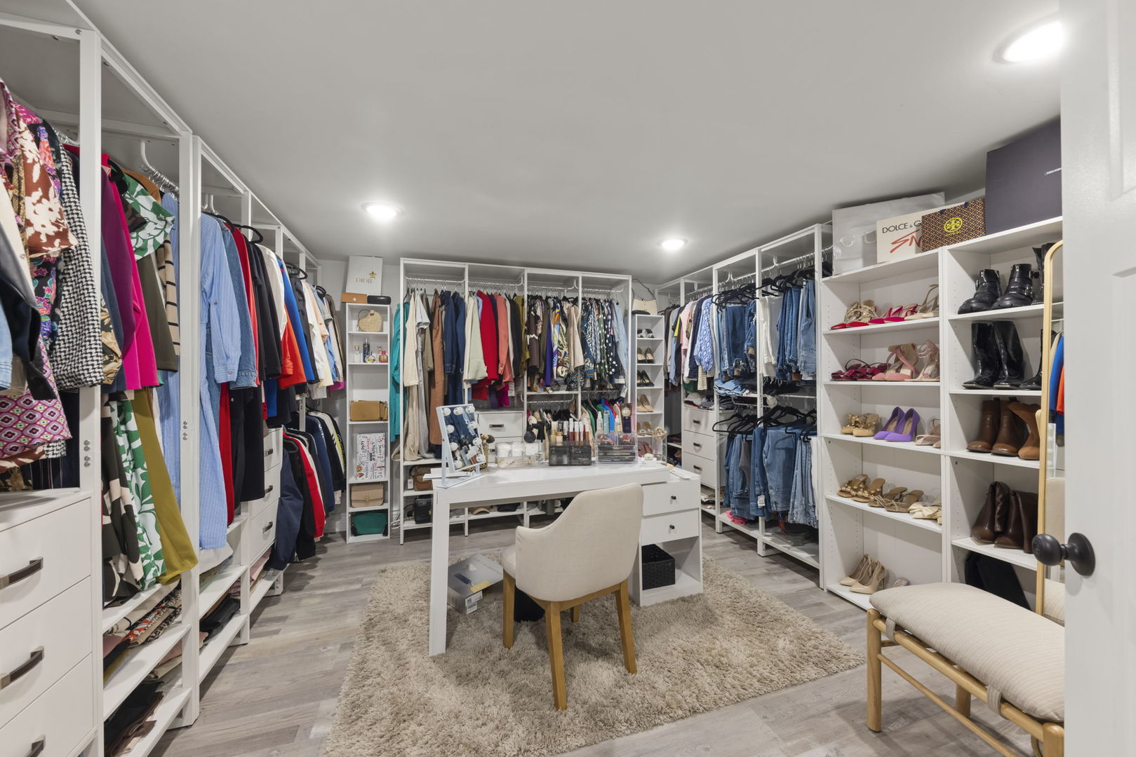 9525 Parkside Avenue