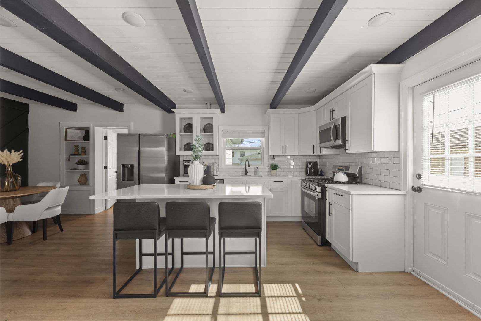 9525 Parkside Avenue