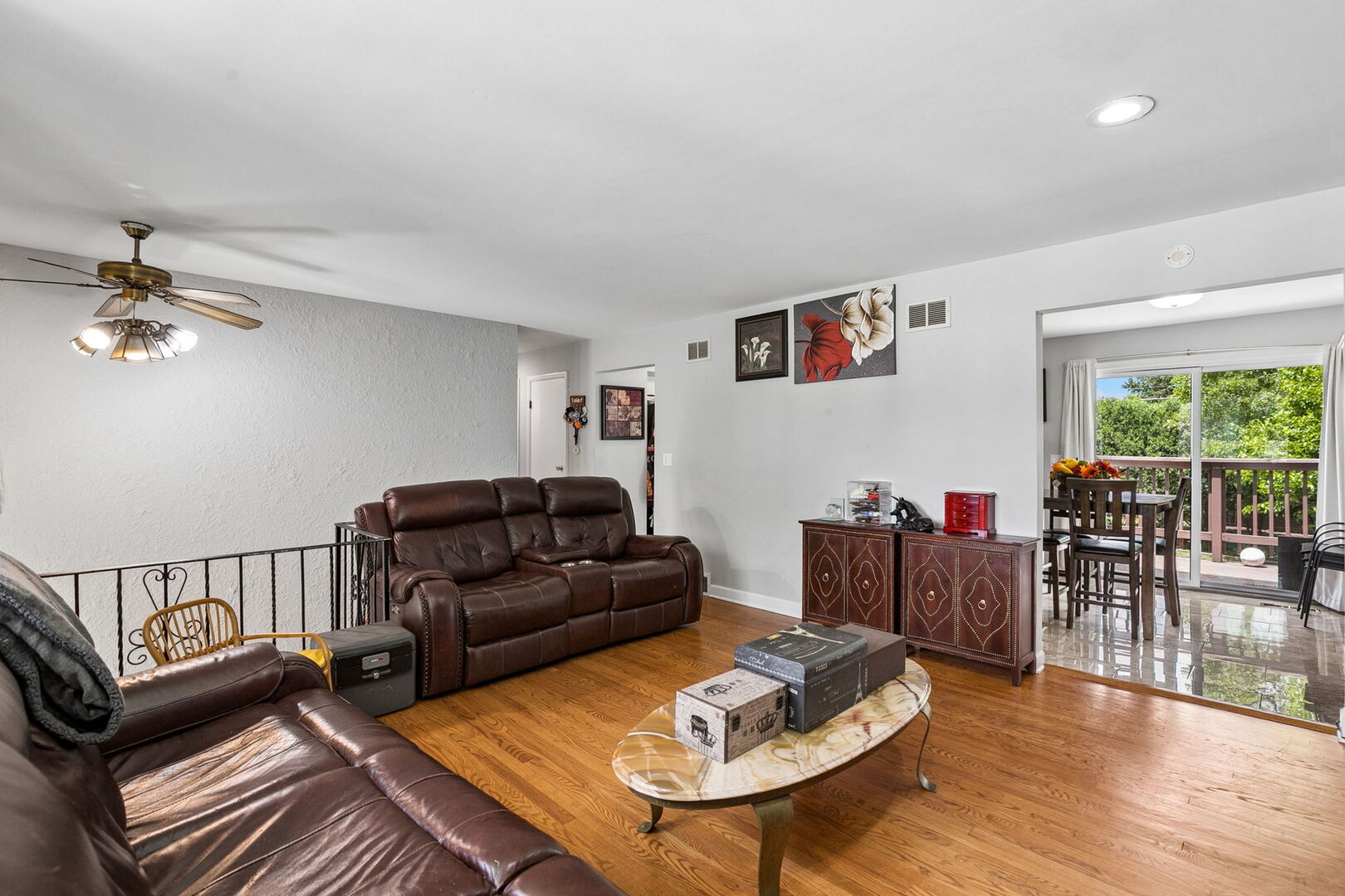 356 W Park Avenue