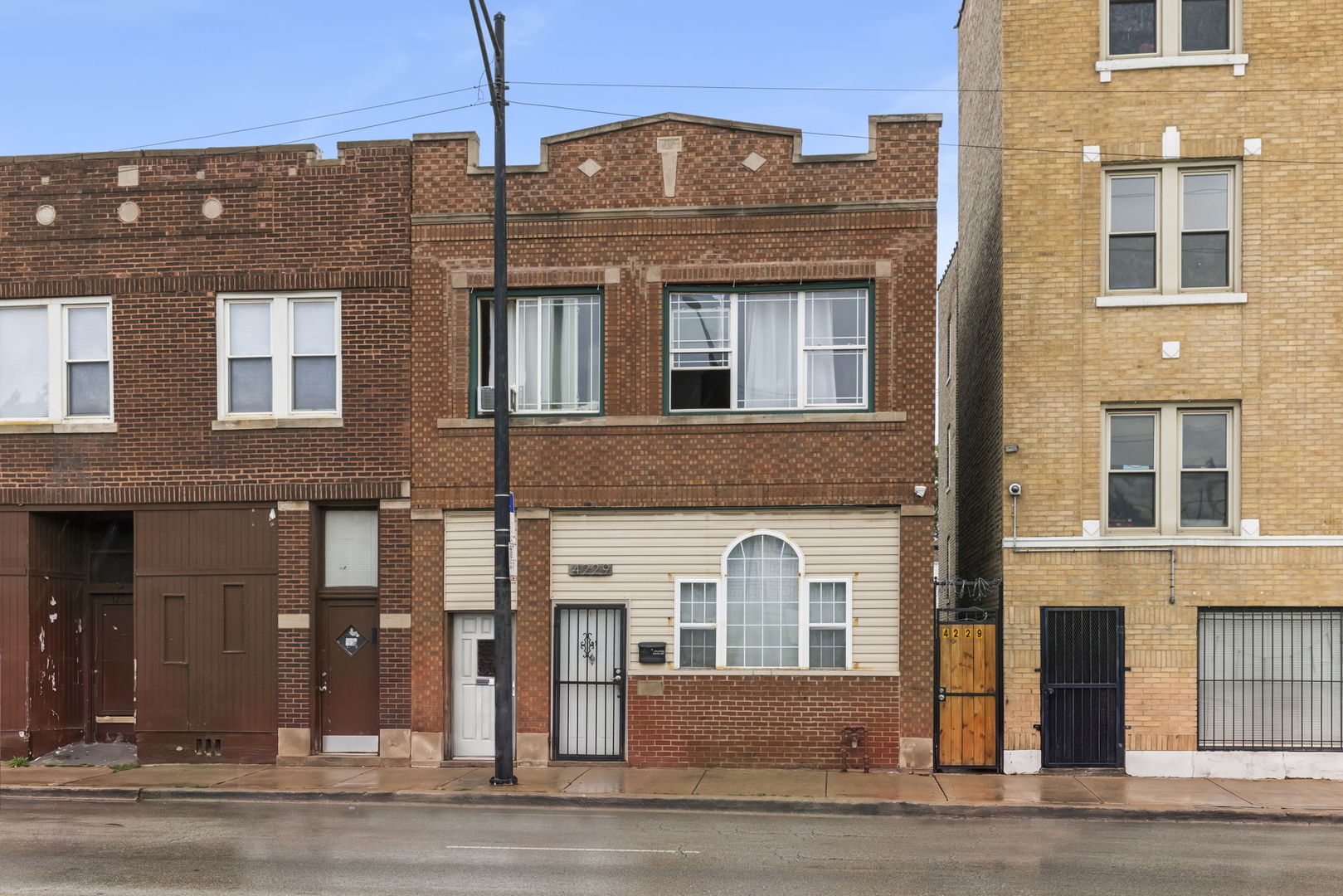 4229 W Division Street