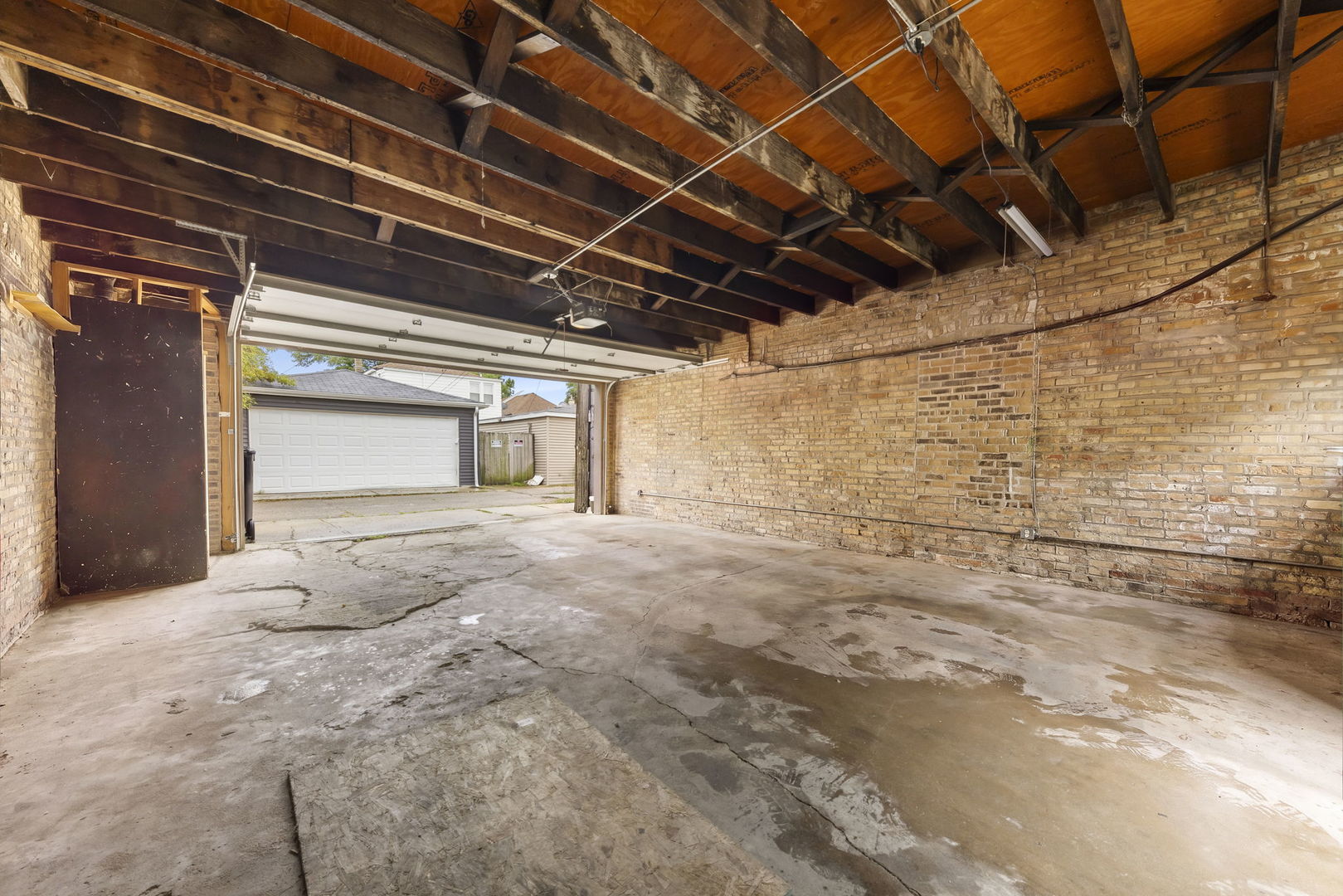 4229 W Division Street