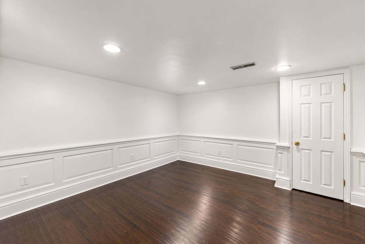 11124 Indian Woods Drive