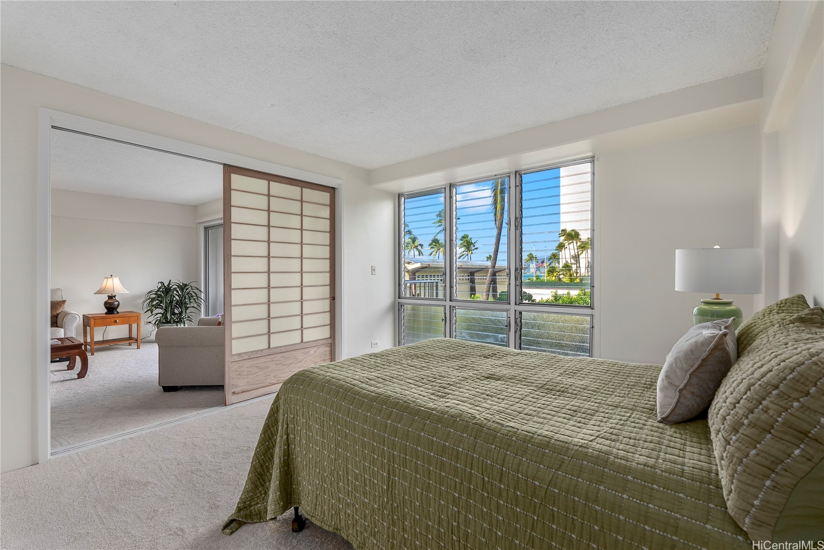 2937 Kalakaua Avenue 35