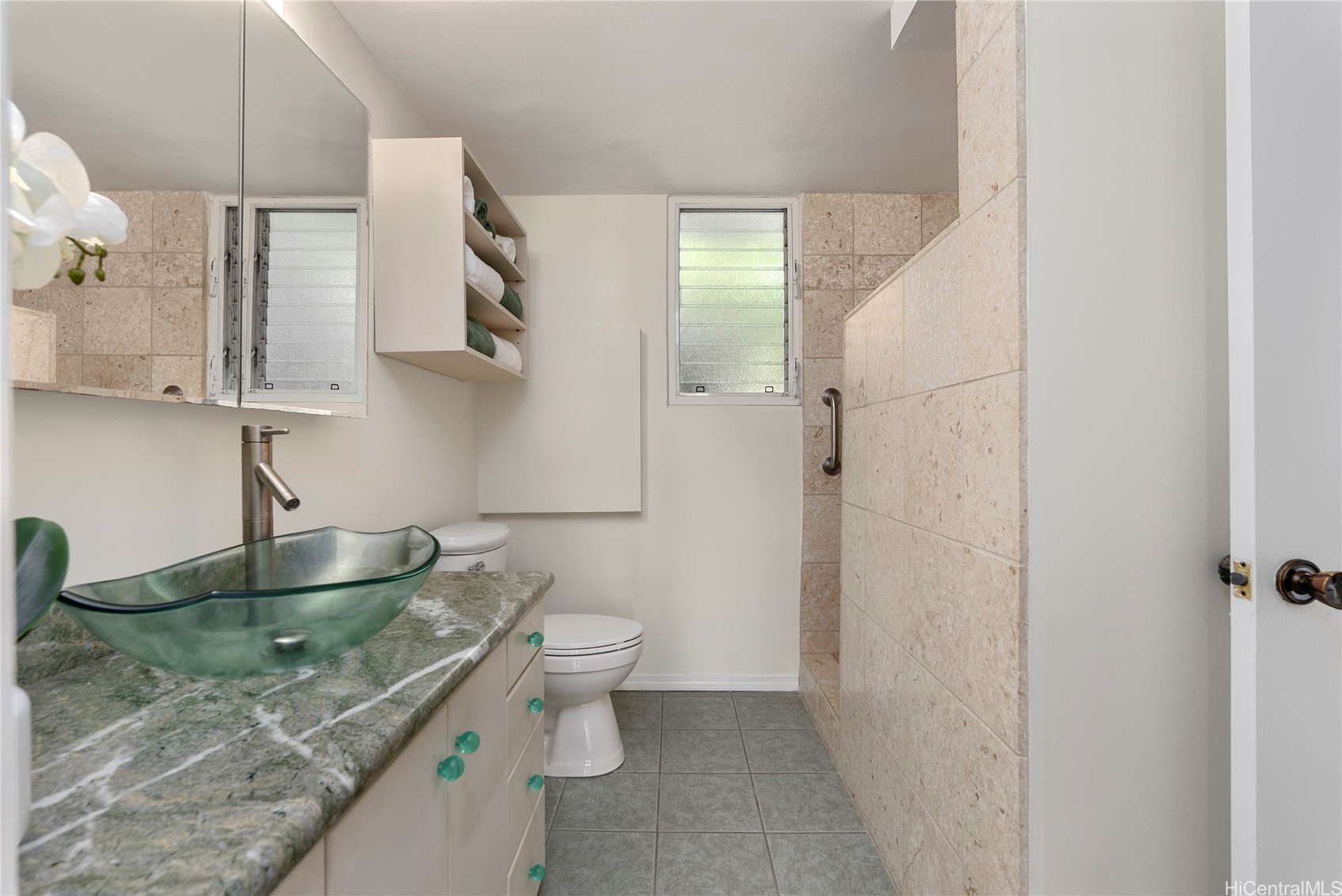 2937 Kalakaua Avenue 35