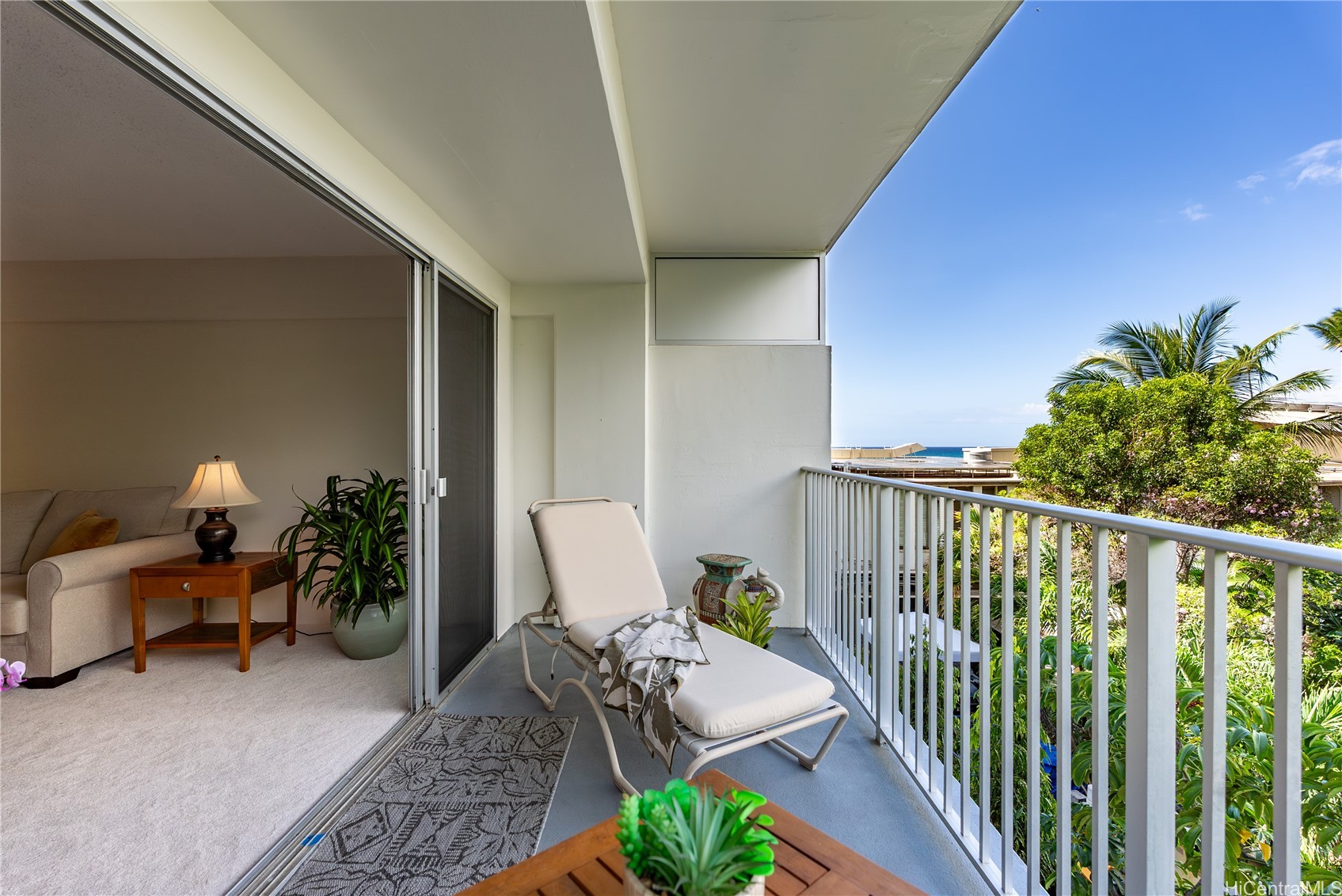 2937 Kalakaua Avenue 35