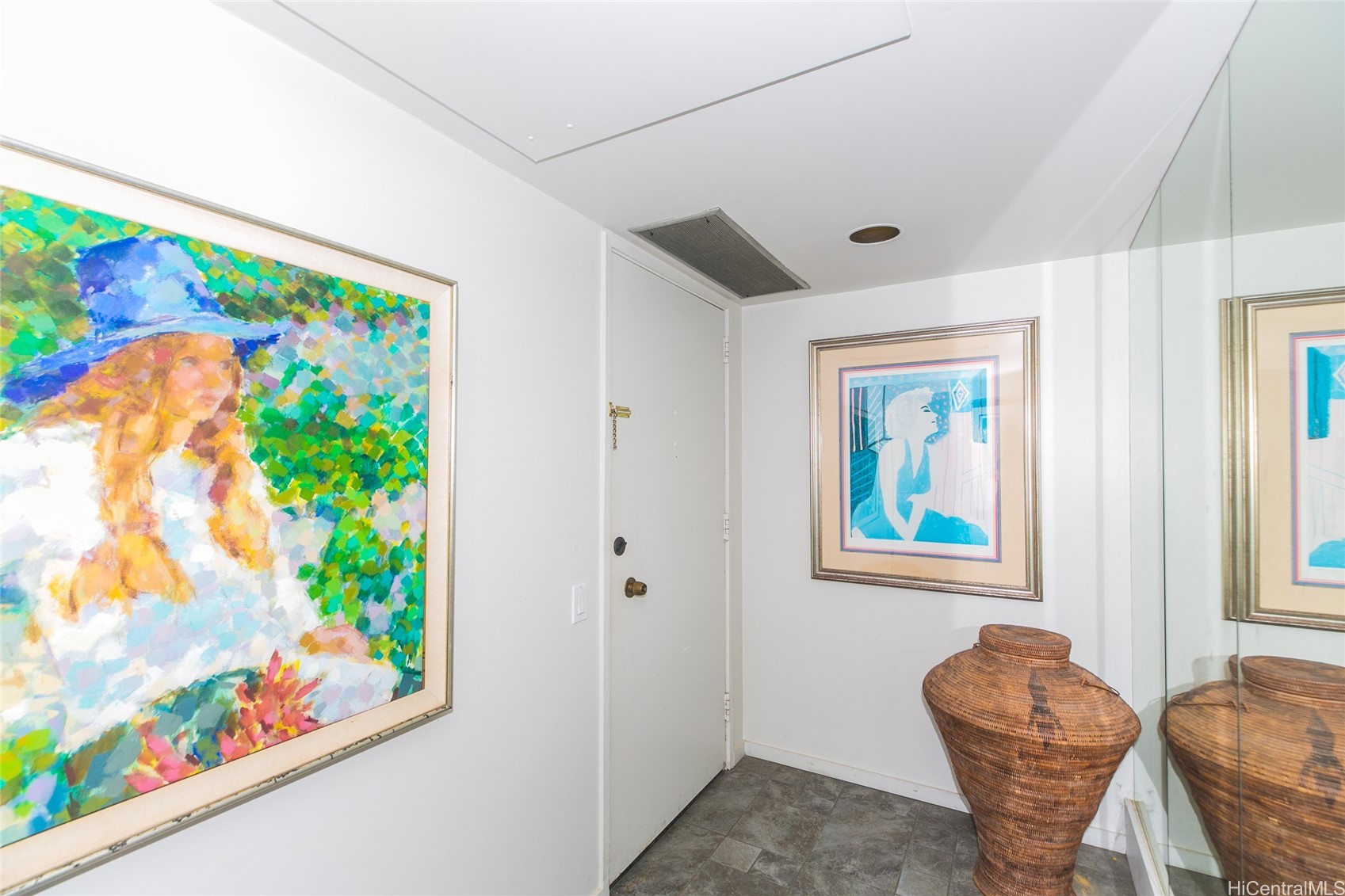 700 Richards Street 1105