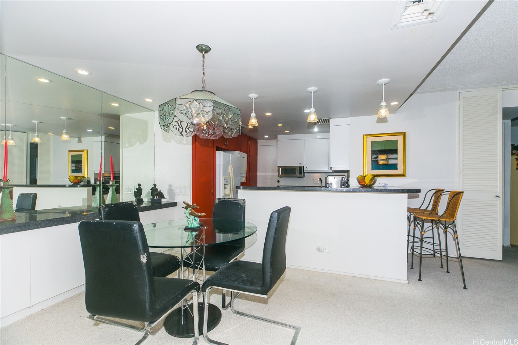 700 Richards Street 1105