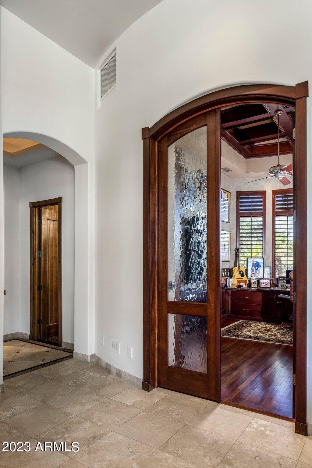 5441 E MOCKINGBIRD Lane