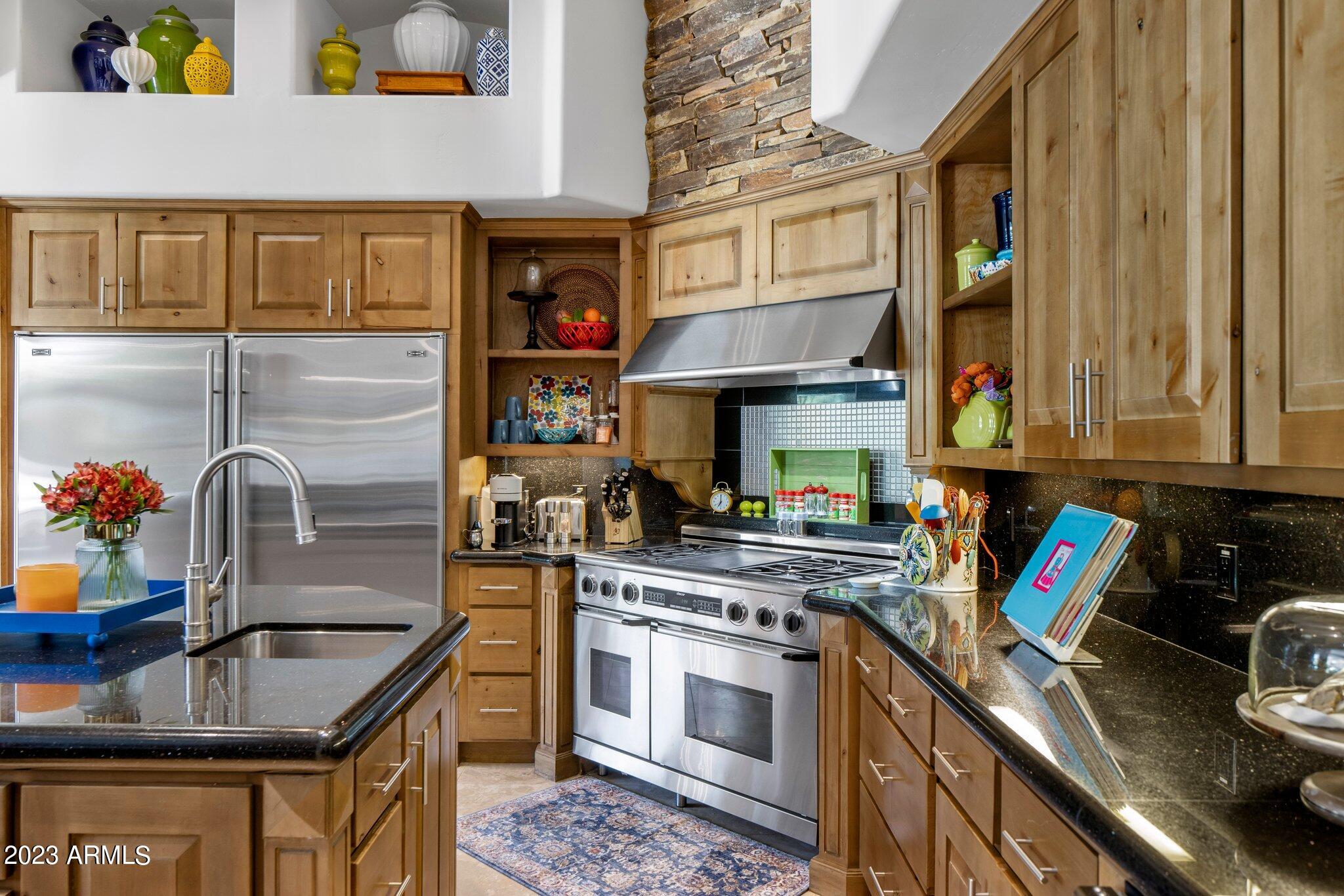 5441 E MOCKINGBIRD Lane