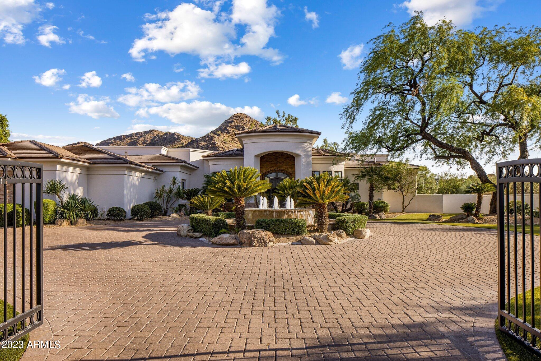 5441 E MOCKINGBIRD Lane