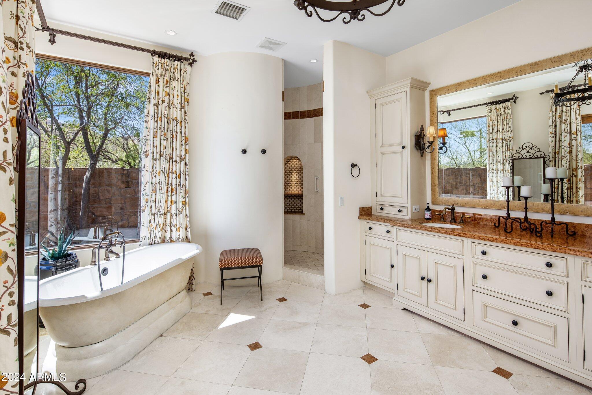 4987 E MOCKINGBIRD Lane