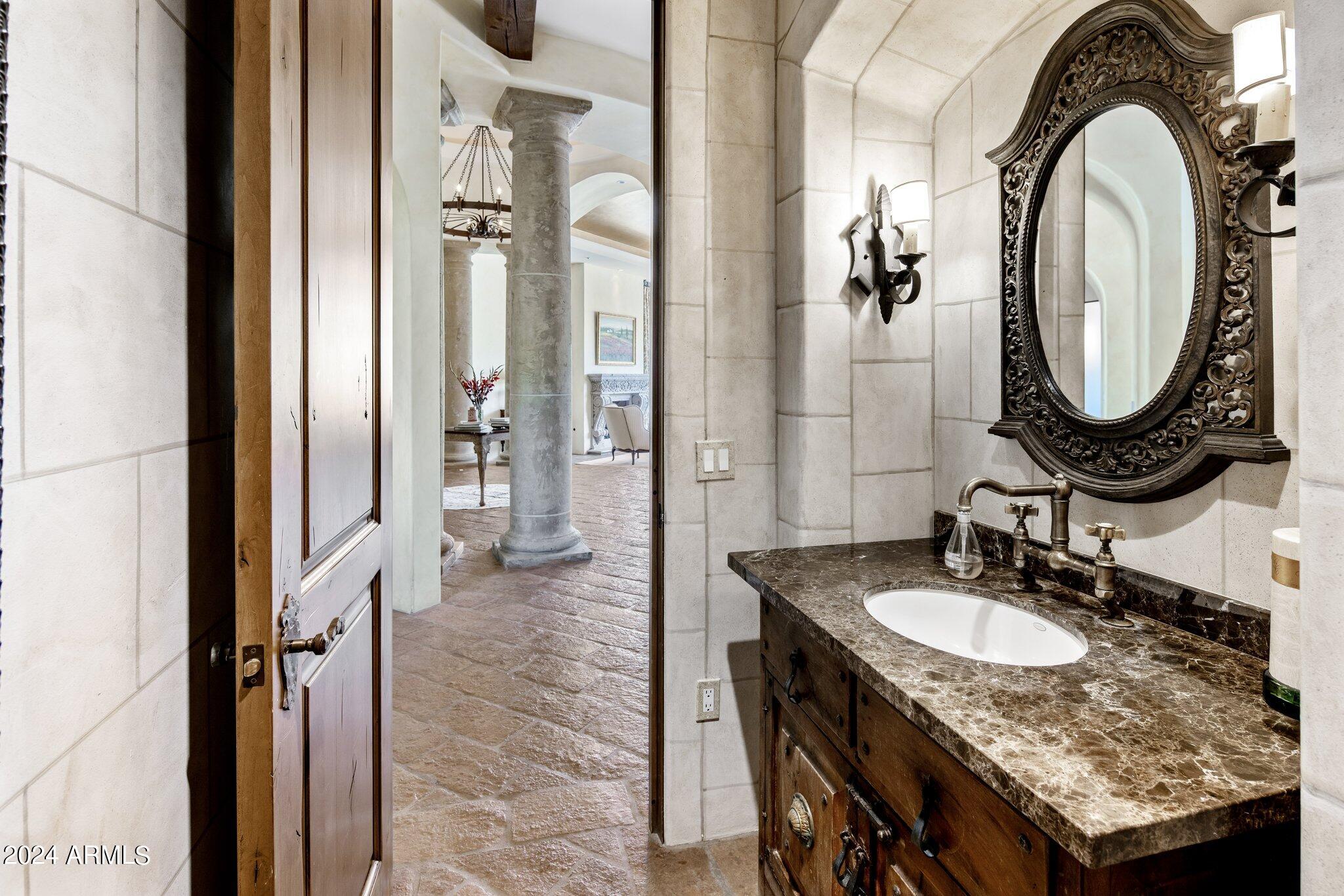 4987 E MOCKINGBIRD Lane