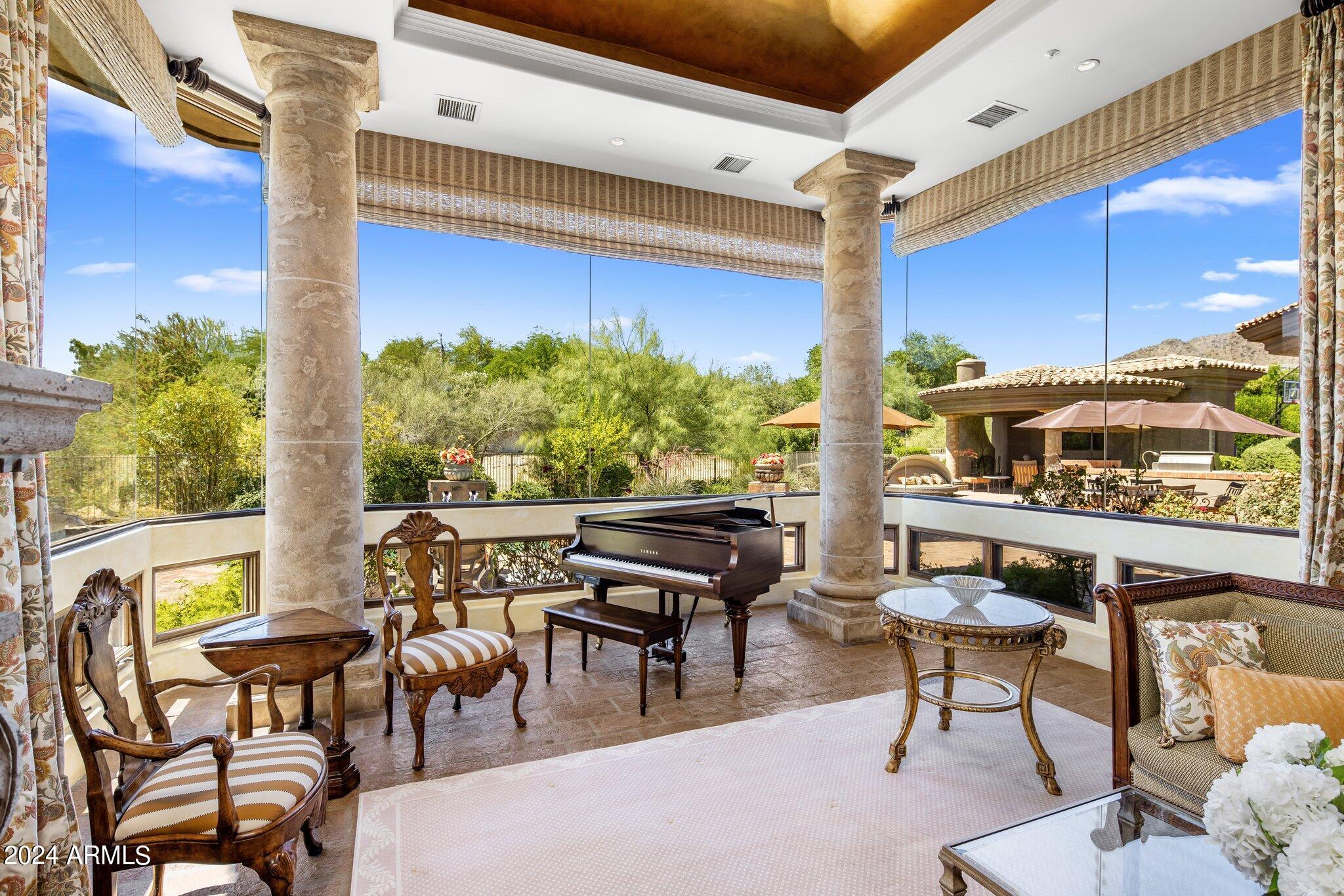 4987 E MOCKINGBIRD Lane