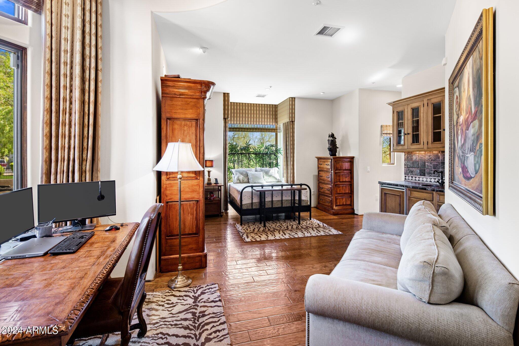 4987 E MOCKINGBIRD Lane