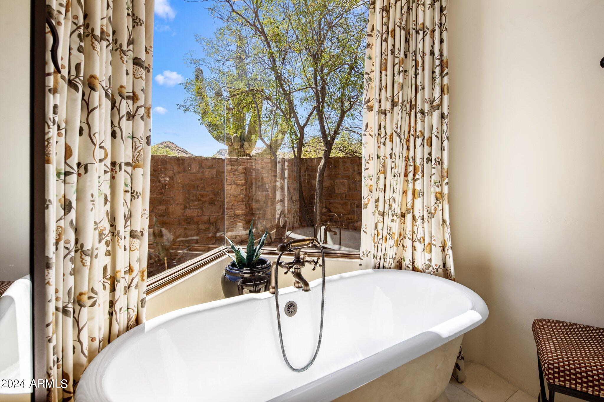 4987 E MOCKINGBIRD Lane