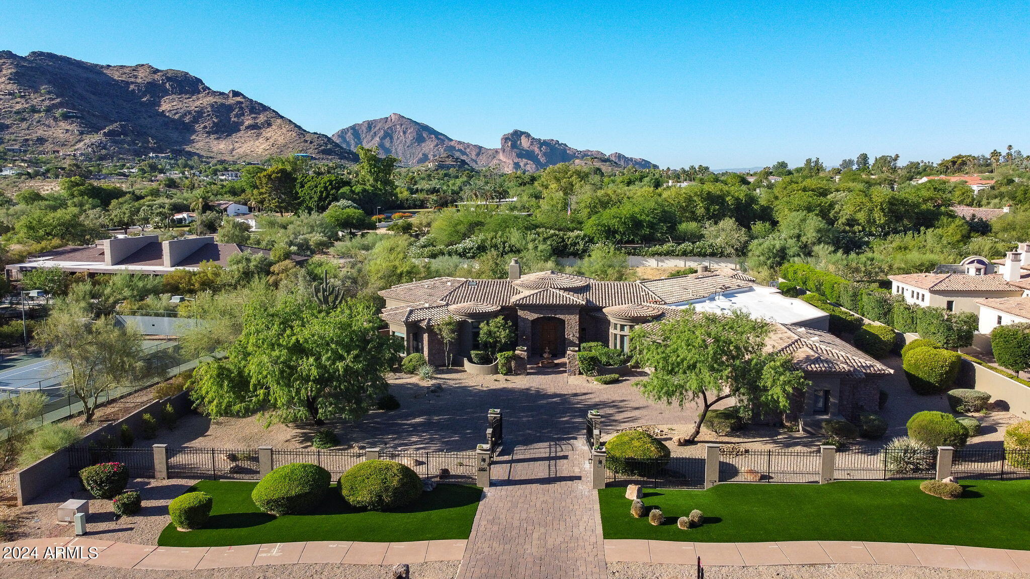 4987 E MOCKINGBIRD Lane