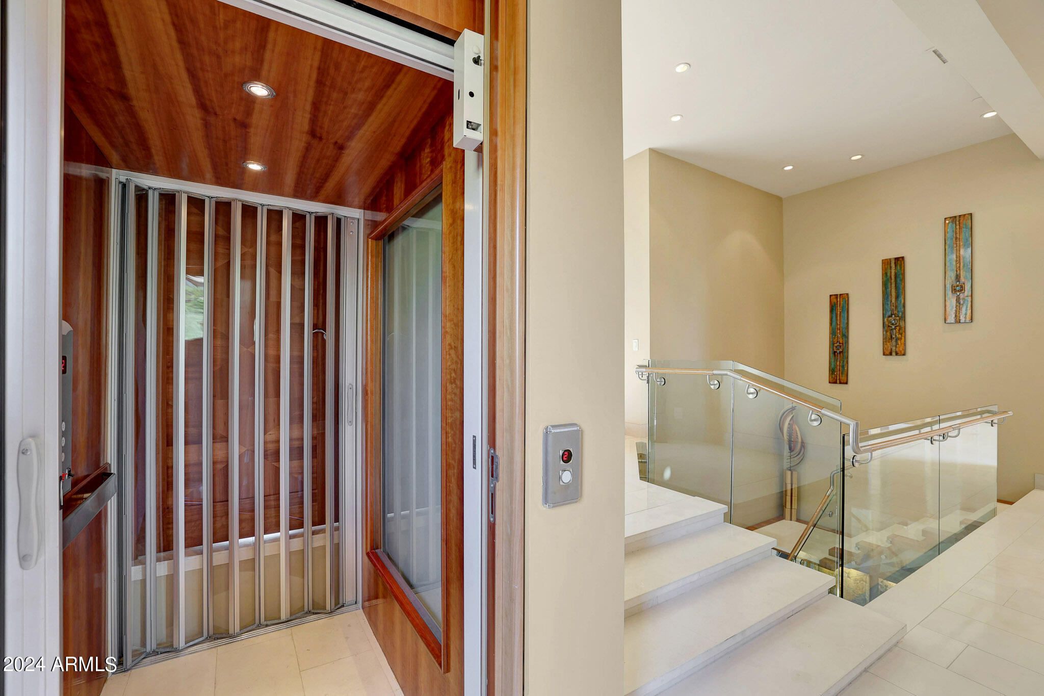 9232 N VISTA VERDE Court