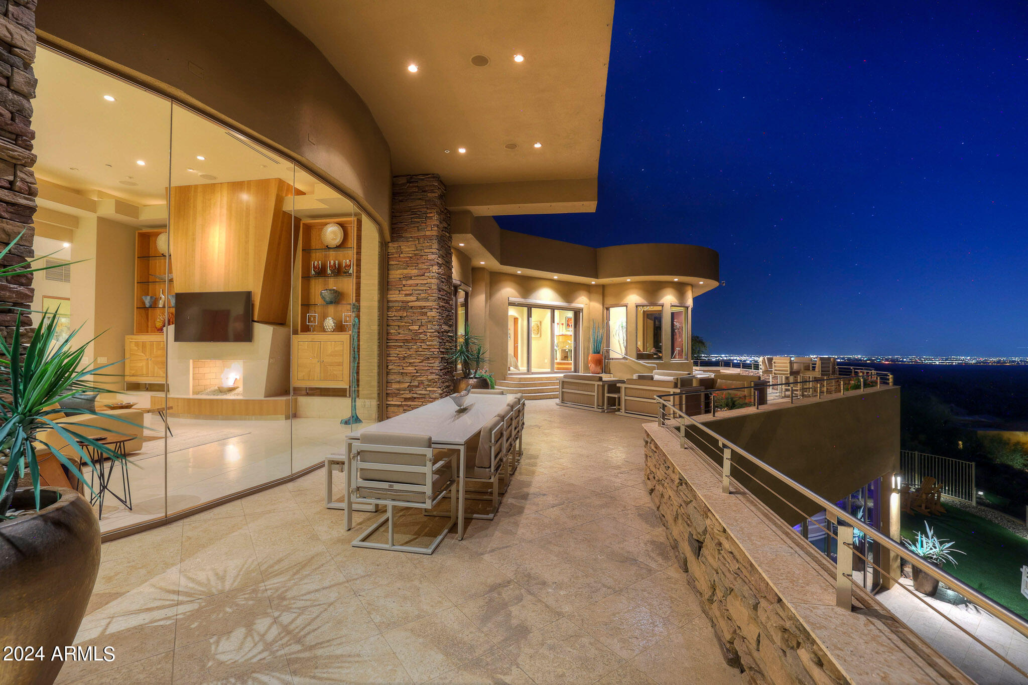 9232 N VISTA VERDE Court